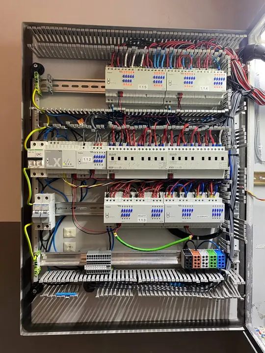 Inteligentny dom KNX – Jabłonka k. Krakowa | realizacja Sigmatom